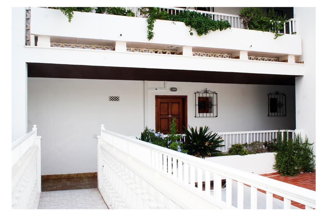 Apartamentos Del Rey Portinatx Exterior foto